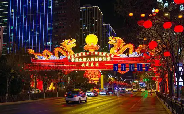 跨街龙门彩灯